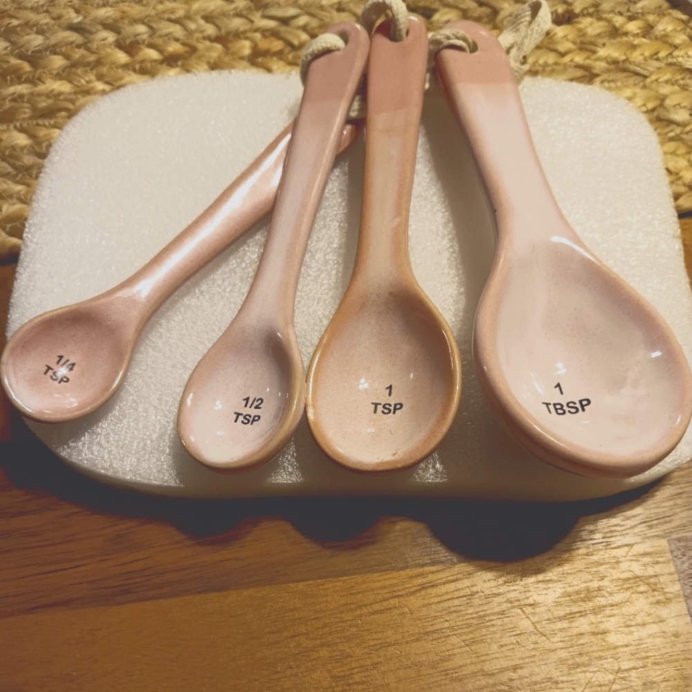 Pink Ceramic Measuring Spoon Set